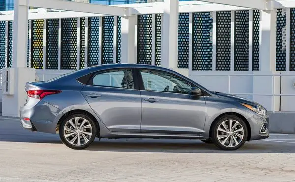 Hyundai Accent: Owners and Service manuals